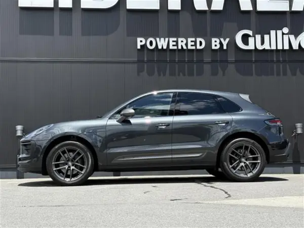 2026 Porsche Macan — photo 8 | Tuminion Kenya