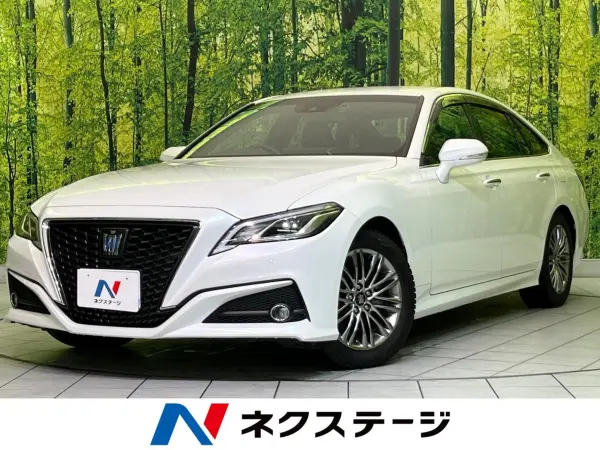 2020 Toyota Crown — photo 1