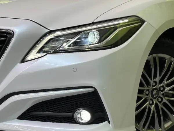 2020 Toyota Crown — photo 8 | Tuminion Kenya