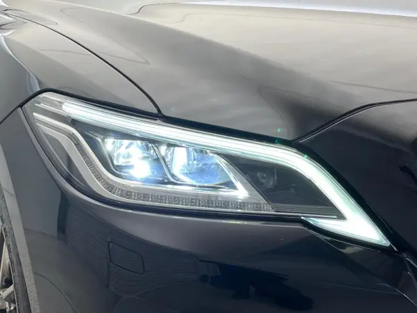 2019 Toyota Crown — photo 9 | Tuminion Kenya