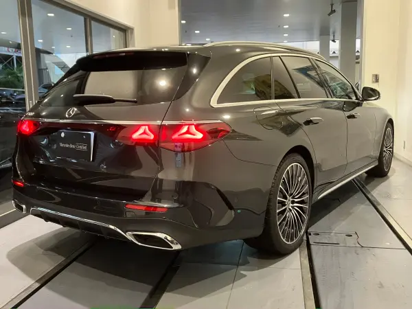 2025 Mercedes Amg Gle — photo 2 | Tuminion Kenya