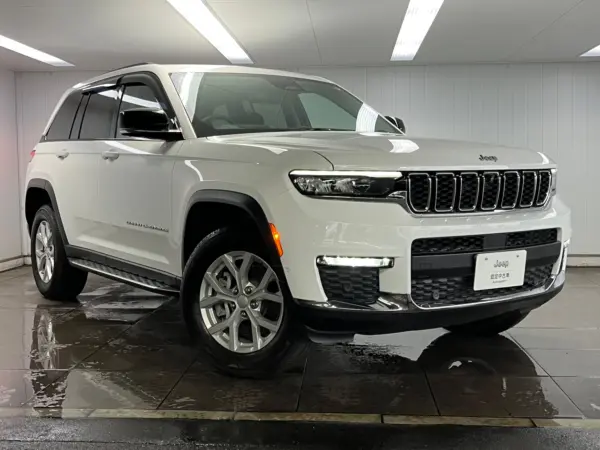 2024 Jeep Grand Cherokee — photo 9 | Tuminion Kenya