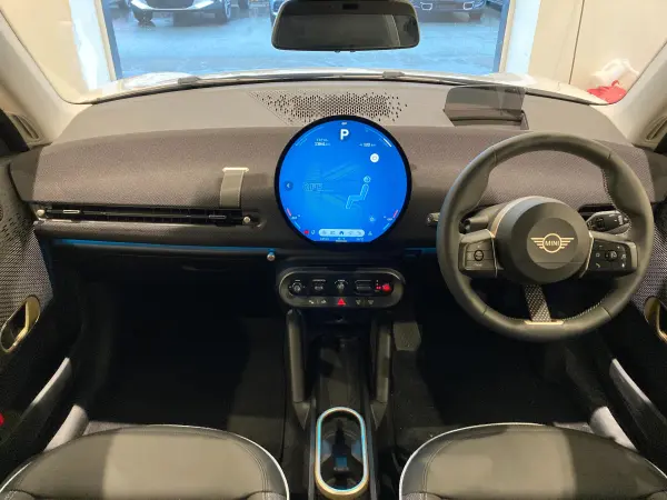 2024 Mini Cooper — photo 2 | Tuminion Kenya