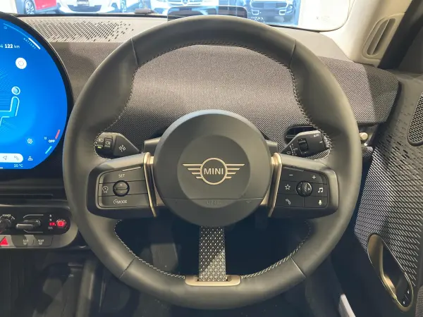 2024 Mini Cooper — photo 3 | Tuminion Kenya