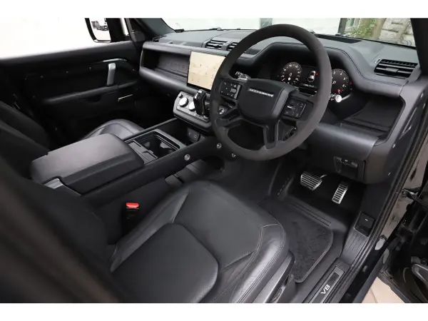 2023 Landrover Defender — photo 7 | Tuminion Kenya