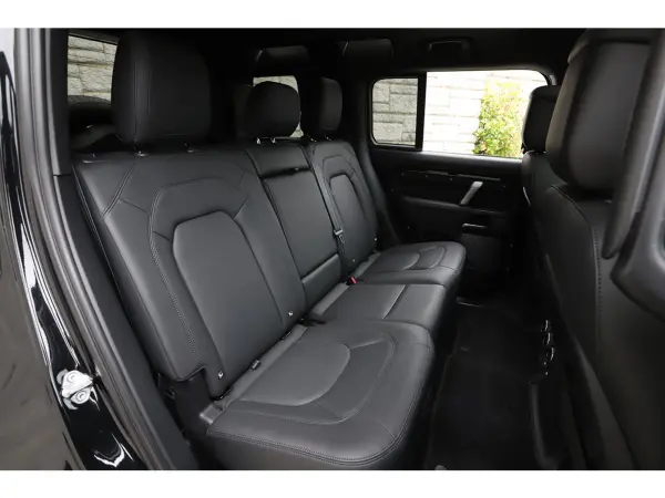 2023 Landrover Defender — photo 9 | Tuminion Kenya