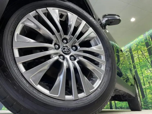 2023 Toyota Harrier — photo 9 | Tuminion Kenya