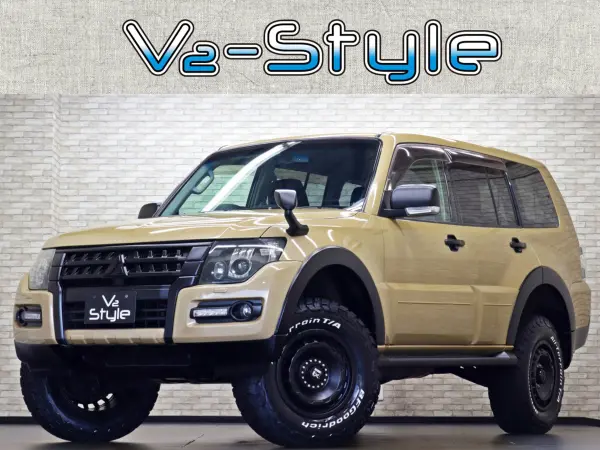 2007 Mitsubishi Pajero — photo 1