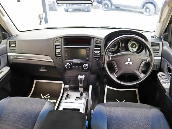 2007 Mitsubishi Pajero — photo 8 | Tuminion Kenya