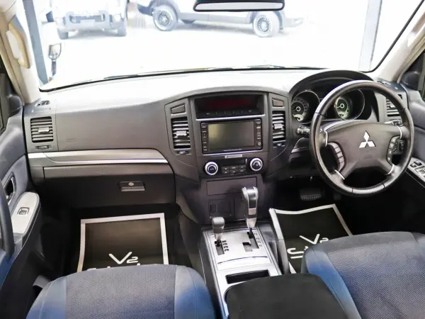 2007 Mitsubishi Pajero — photo 9 | Tuminion Kenya