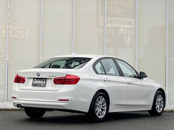 2018 Bmw 3 Series — photo 9 | Tuminion Kenya