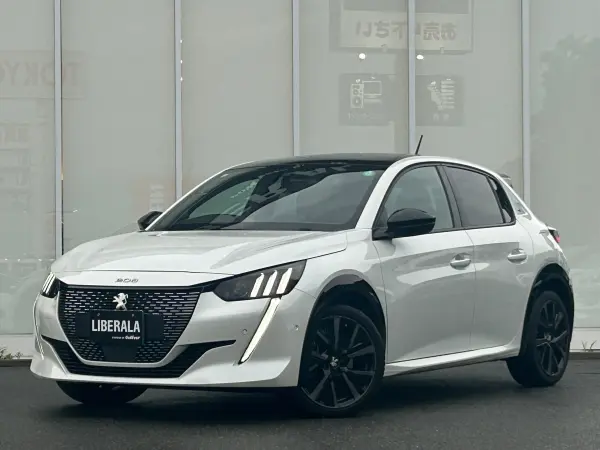 2021 Peugeot 208 — photo 8 | Tuminion Kenya