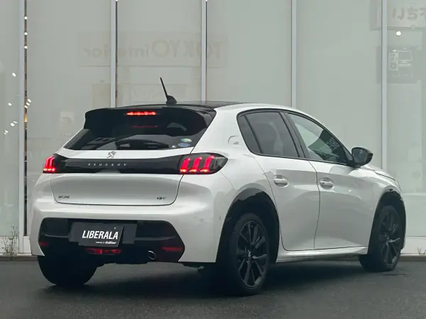 2021 Peugeot 208 — photo 9 | Tuminion Kenya