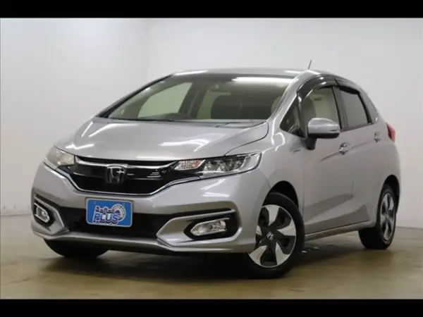 2019 Honda Fit — photo 8 | Tuminion Kenya