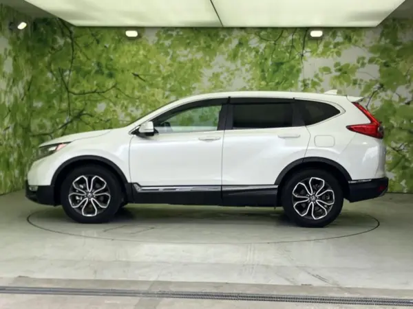 2022 Honda Cr-v — photo 2 | Tuminion Kenya