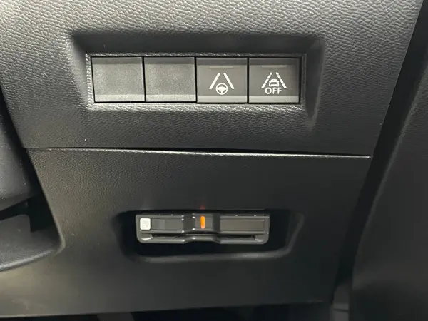 2020 Peugeot 208 — photo 7 | Tuminion Kenya