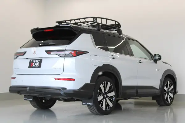 2024 Mitsubishi Outlander — photo 2 | Tuminion Kenya