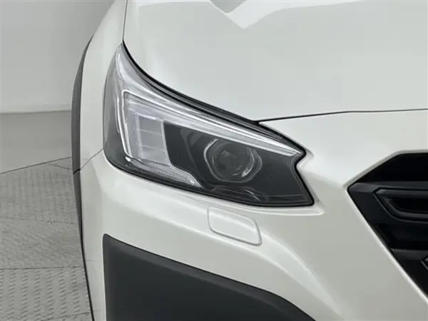 2023 Subaru Legacy Outback — photo 9 | Tuminion Kenya