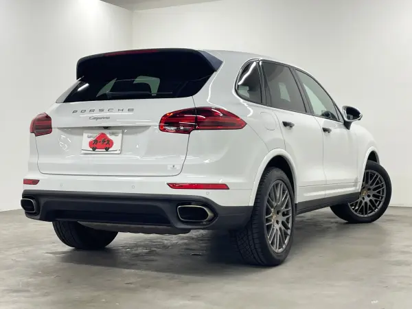 2018 Porsche Cayenne — photo 2 | Tuminion Kenya