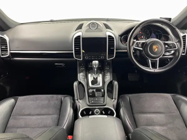 2018 Porsche Cayenne — photo 7 | Tuminion Kenya