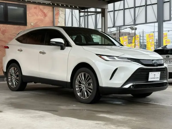 2021 Toyota Harrier — photo 9 | Tuminion Kenya
