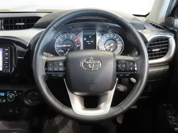 2021 Toyota Hilux — photo 8 | Tuminion Kenya