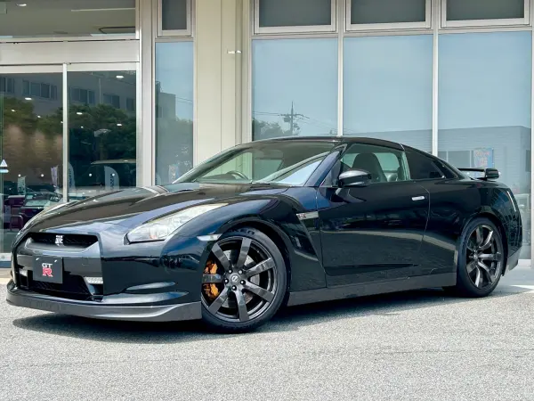 Nissan GT-R 3.8 Premium Edition 4WD MY09 Indoor Display Dash New Replacement BOSE Sound Half Leather Seat Genuine Navigation Power Seat Seat Heater Genuine 20-inch AW HID Headlight Warranty Manual Spare Key Auto Light Auto Air Conditioner (Super Black)