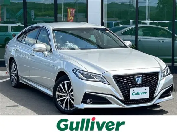 2018 Toyota Crown — photo 1