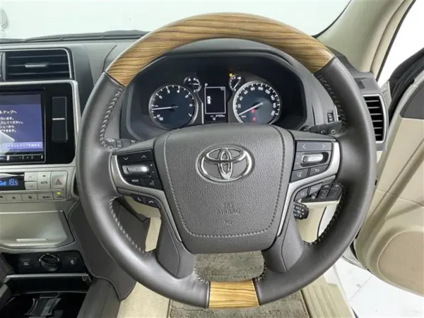 2022 Toyota Landcruiser Prado — photo 2 | Tuminion Kenya