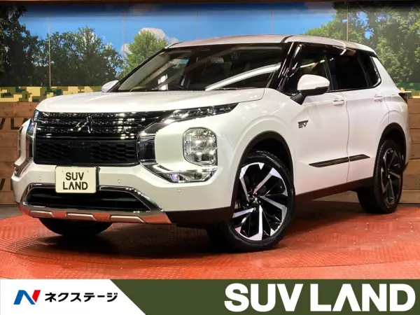 2022 Mitsubishi Outlander — photo 1