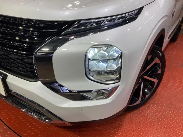 2022 Mitsubishi Outlander — photo 8 | Tuminion Kenya