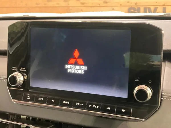 2022 Mitsubishi Outlander — photo 3 | Tuminion Kenya