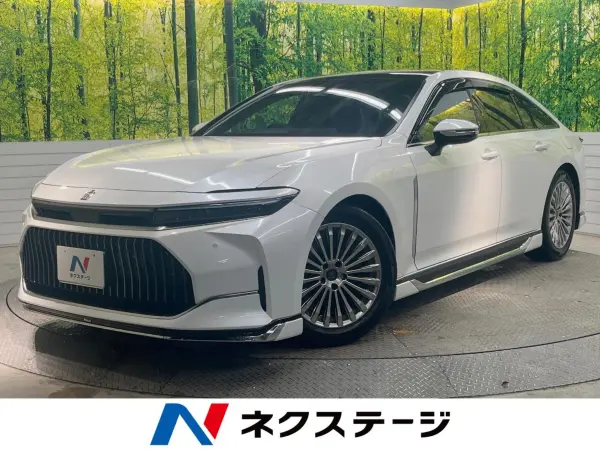 2024 Toyota Crown — photo 1