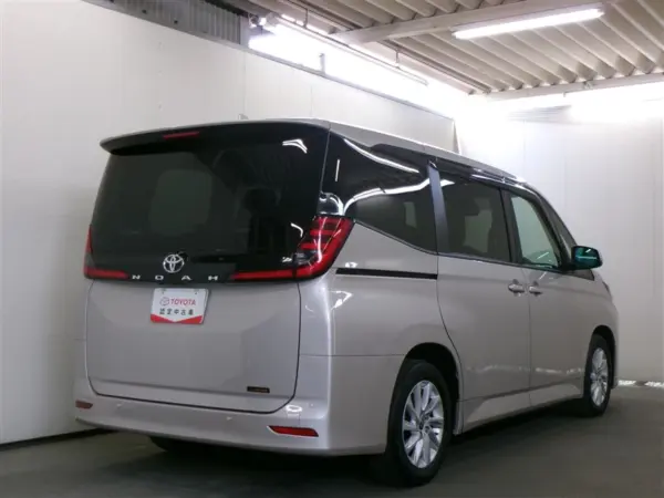 2022 Toyota Noah — photo 3 | Tuminion Kenya