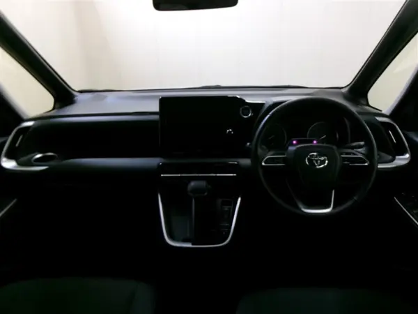2022 Toyota Noah — photo 7 | Tuminion Kenya
