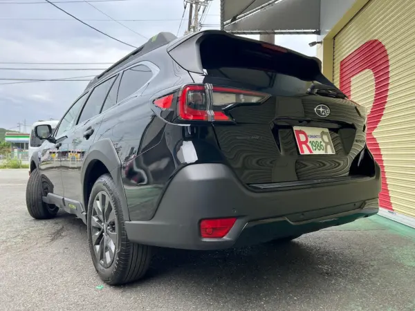 2025 Subaru Legacy Outback — photo 8 | Tuminion Kenya