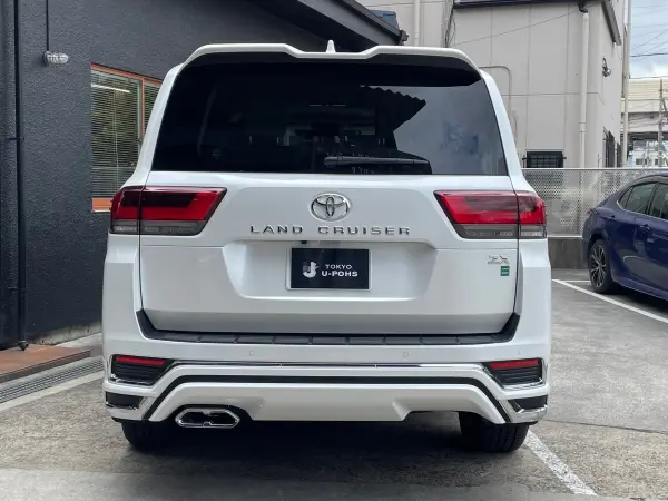 2025 Toyota Landrcuiser 300 — photo 3 | Tuminion Kenya