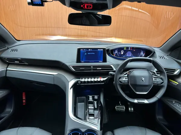 2024 Peugeot 5008 — photo 2 | Tuminion Kenya