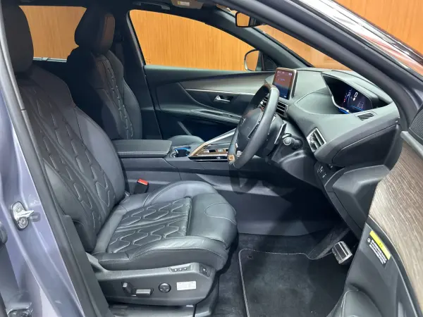 2024 Peugeot 5008 — photo 7 | Tuminion Kenya