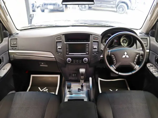 2007 Mitsubishi Pajero — photo 7 | Tuminion Kenya