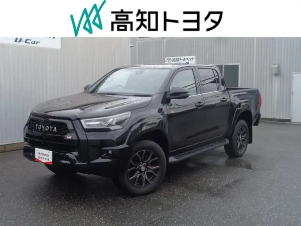 2023 Toyota Hilux — photo 1