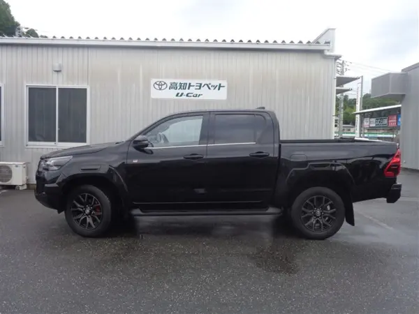2023 Toyota Hilux — photo 3 | Tuminion Kenya