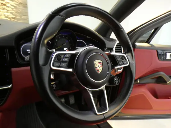 2020 Porsche Cayenne — photo 8 | Tuminion Kenya