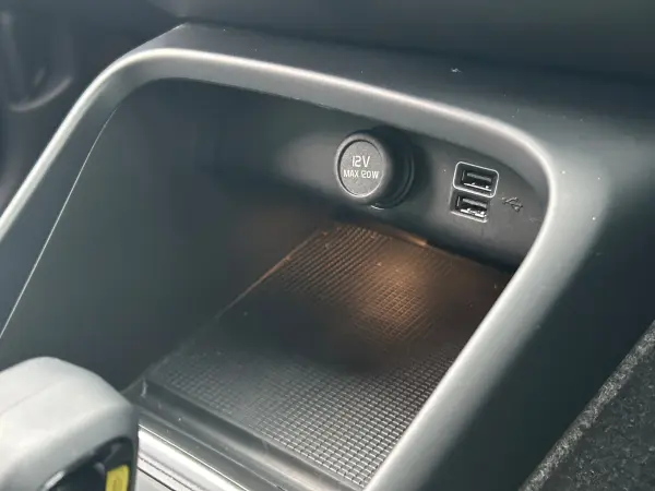 2021 Volvo Xc40 — photo 7 | Tuminion Kenya