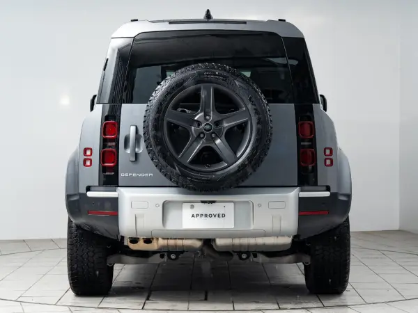 2024 Landrover Defender — photo 9 | Tuminion Kenya
