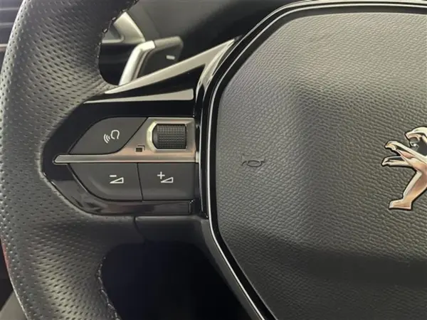 2020 Peugeot 5008 — photo 2 | Tuminion Kenya