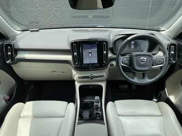 2018 Volvo Xc40 — photo 2 | Tuminion Kenya