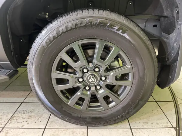 2025 Land Cruiser 250 — photo 9 | Tuminion Kenya