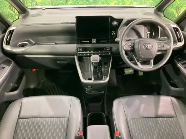 2025 Toyota Noah — photo 2 | Tuminion Kenya
