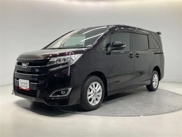 Toyota Noah 2.0 G 4WD